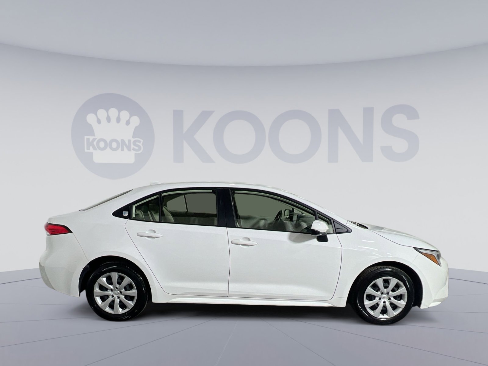 Used 2023 Toyota Corolla LE image 8