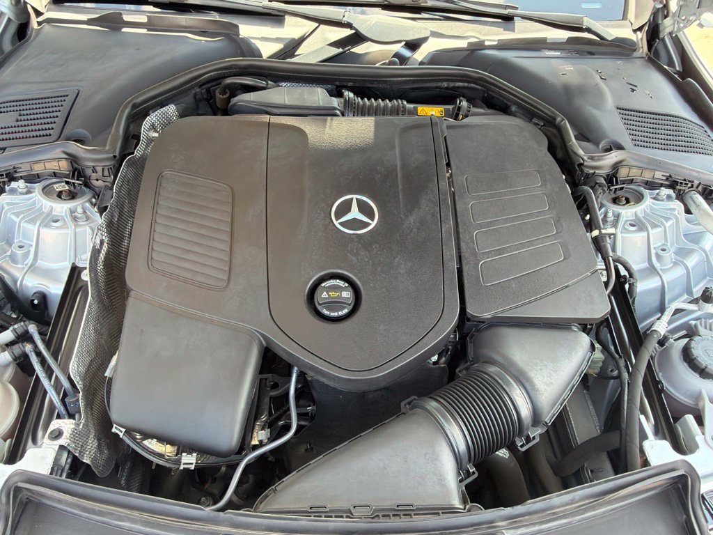 Used 2022 Mercedes-Benz C 300 Sedan image 13