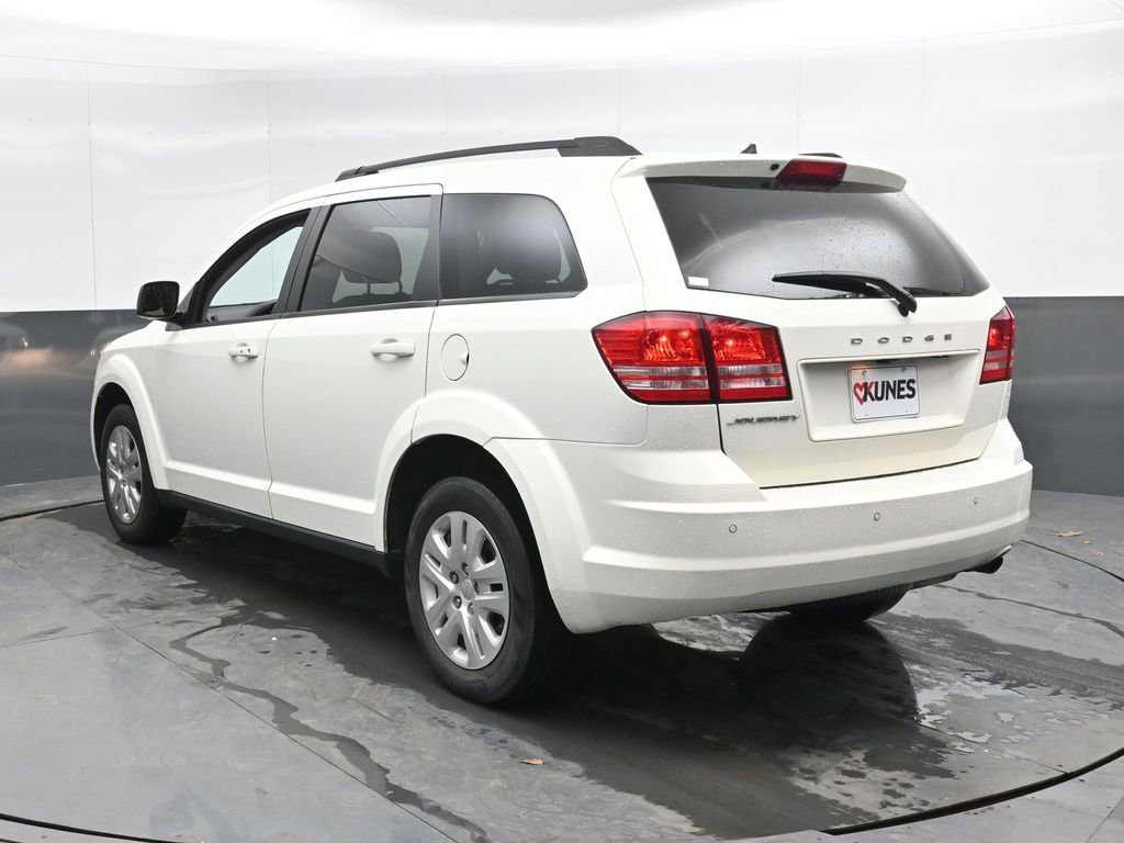 Used 2020 Dodge Journey SE image 9