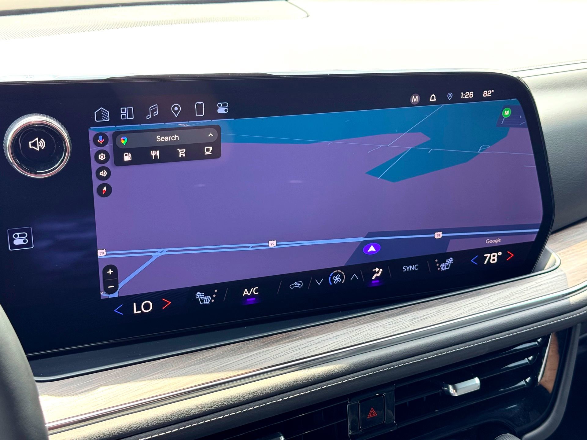 Used 2025 Chevrolet Tahoe Z71 w/ Comfort Package image 31