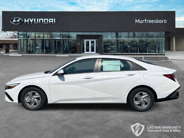 New 2026 Hyundai Elantra SE FWD image 8