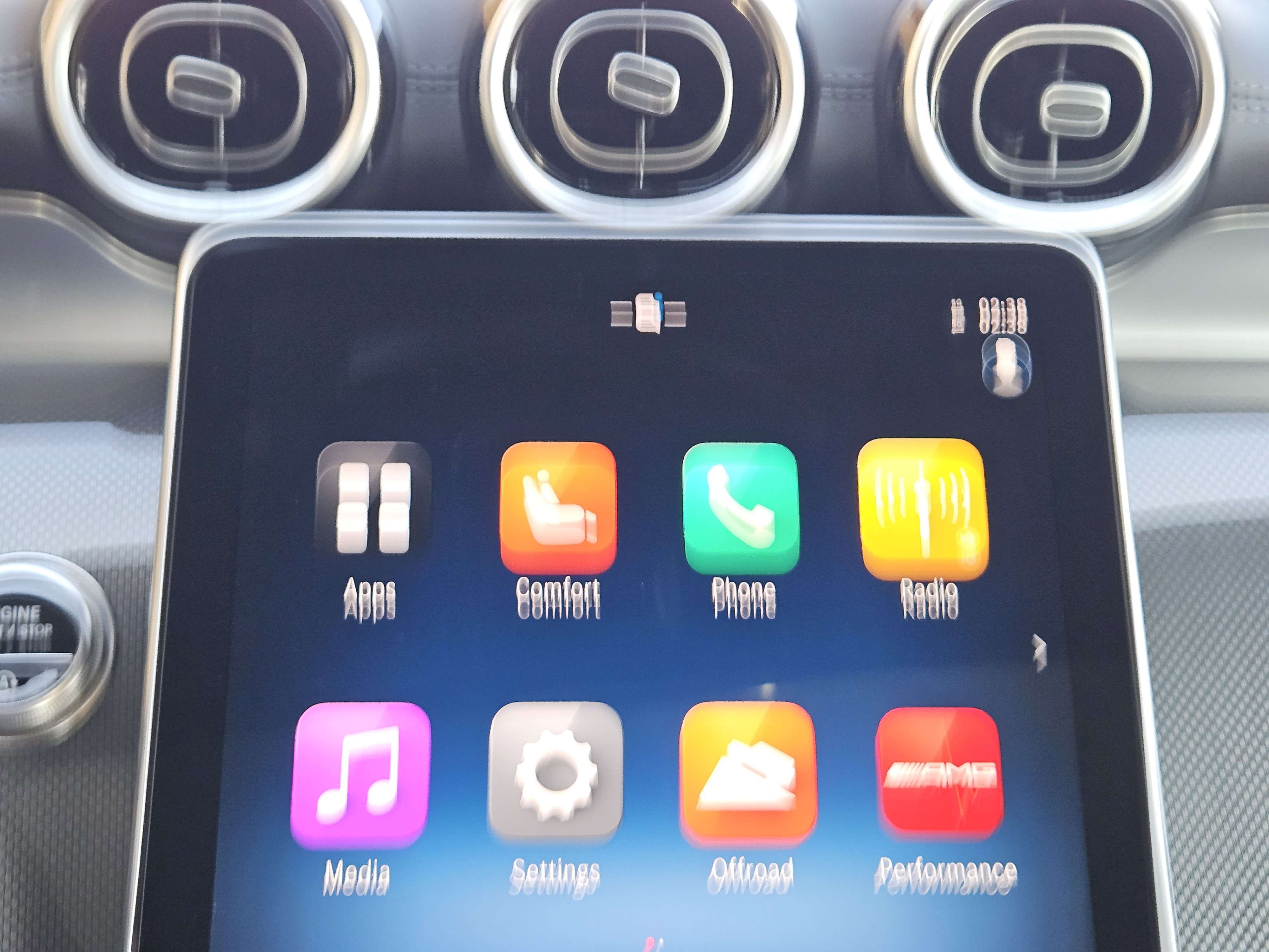 Used 2025 Mercedes-Benz GLC 43 AMG 4MATIC image 18