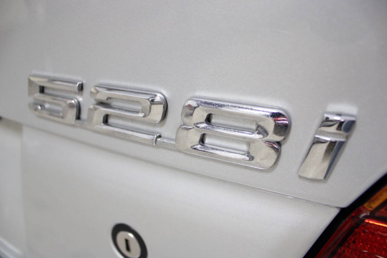 Used 2000 BMW 528i Sedan image 19