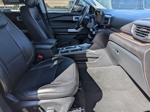 Used 2023 Ford Explorer Limited image 23