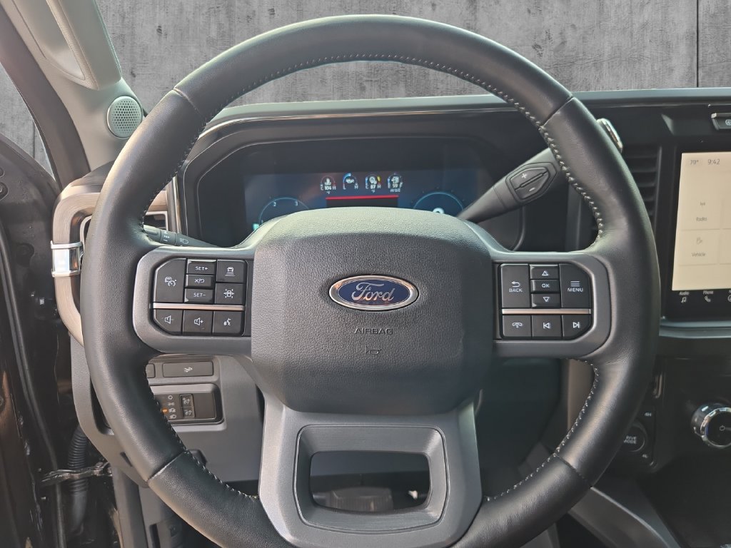 Used 2024 Ford F350 Lariat w/ Lariat Ultimate Package AWD/4WD image 13