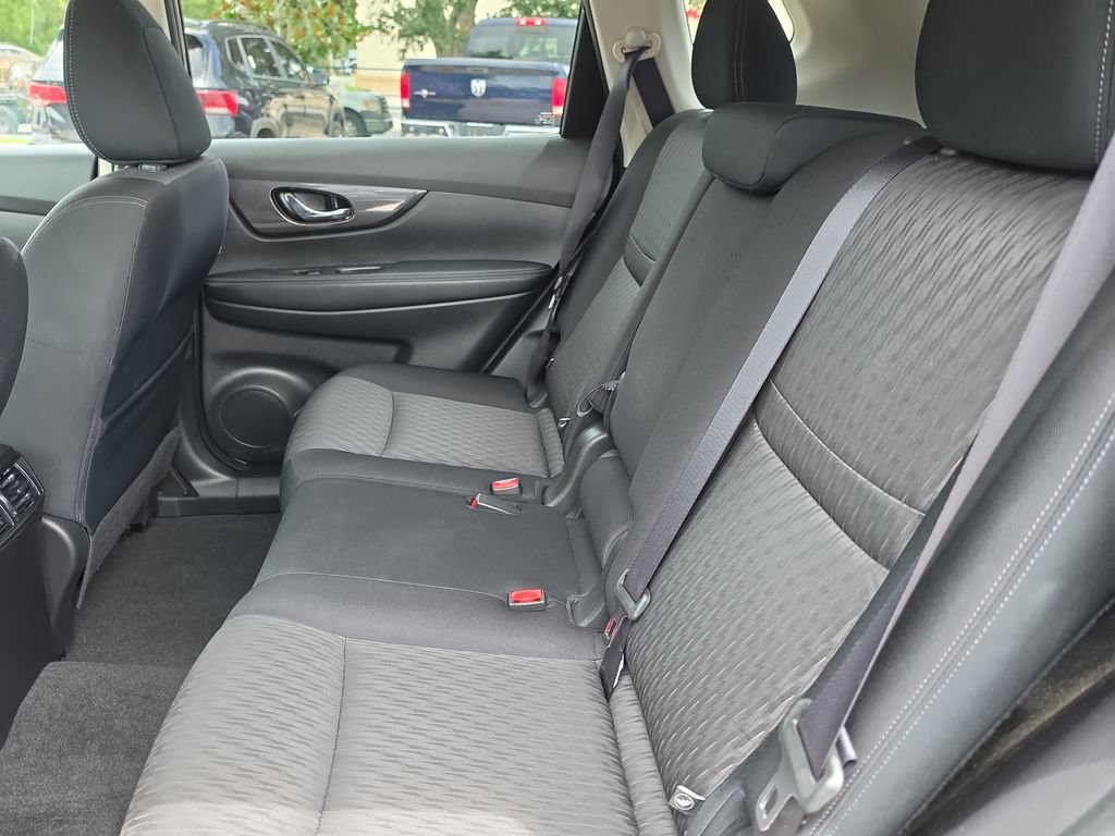 Used 2020 Nissan Rogue SV w/ Premium Package AWD/4WD image 30