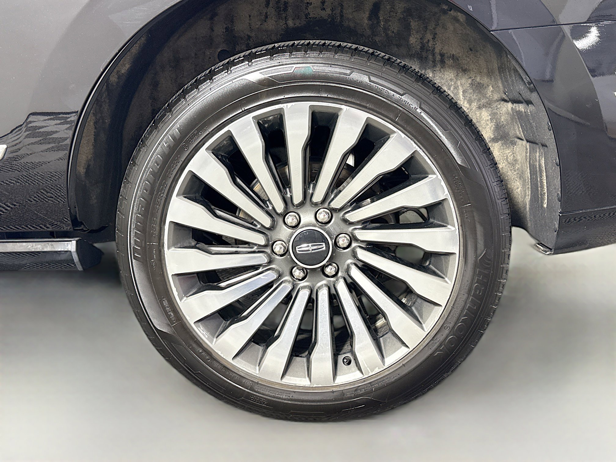 Used 2019 Lincoln Navigator Reserve AWD/4WD image 32