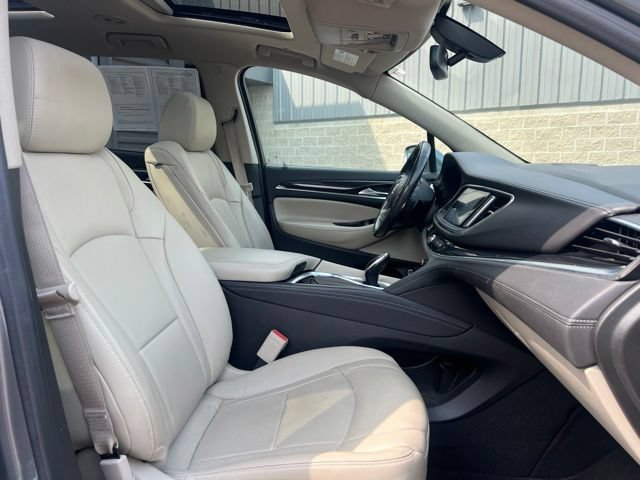 Used 2020 Buick Enclave Essence AWD/4WD image 11