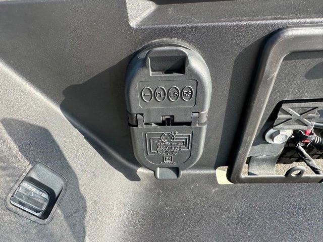 Used 2024 GMC Sierra 3500 SLE w/ SLE Value Package image 34