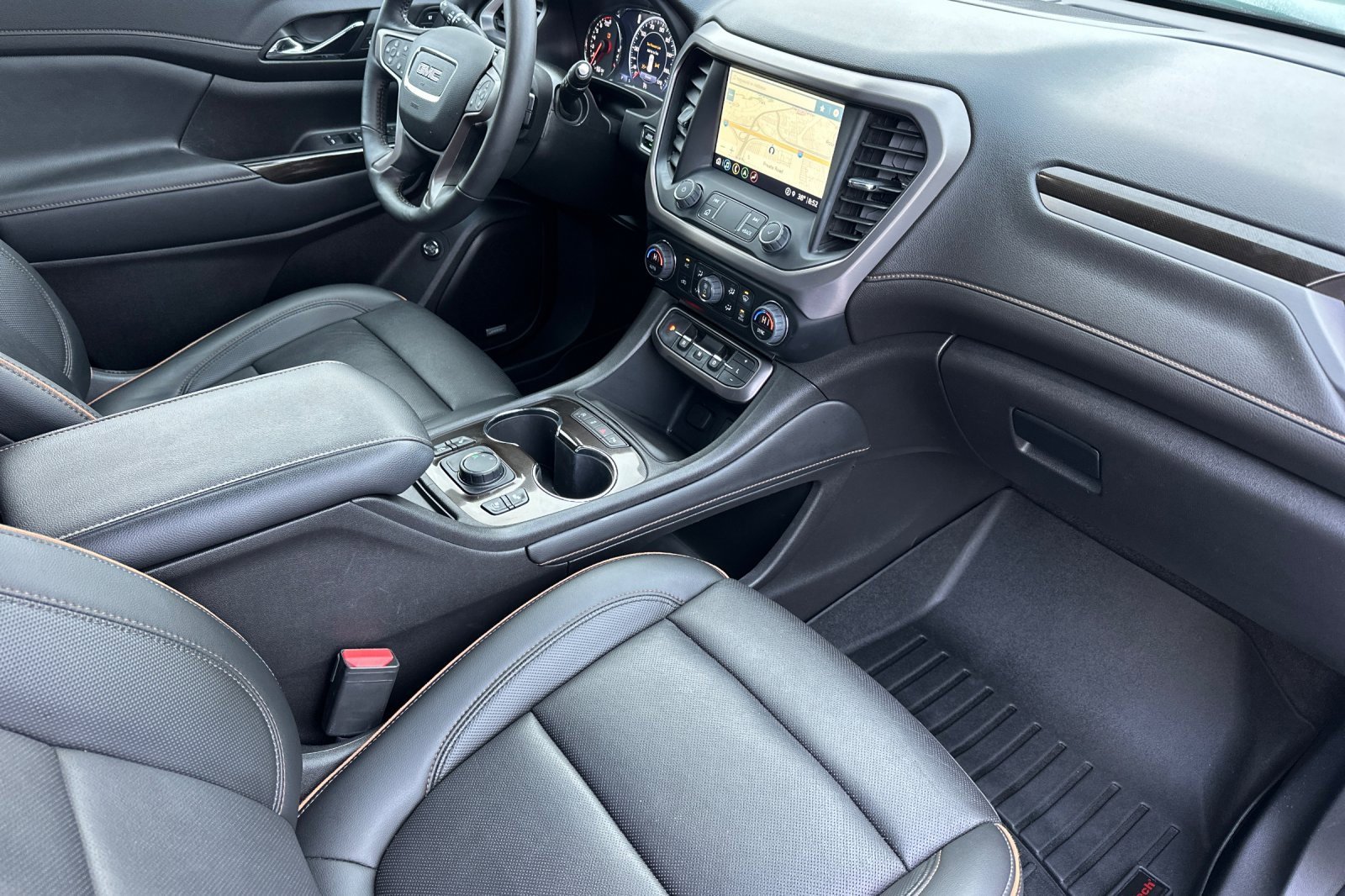 Used 2022 GMC Acadia AT4 w/ Technology Package image 20