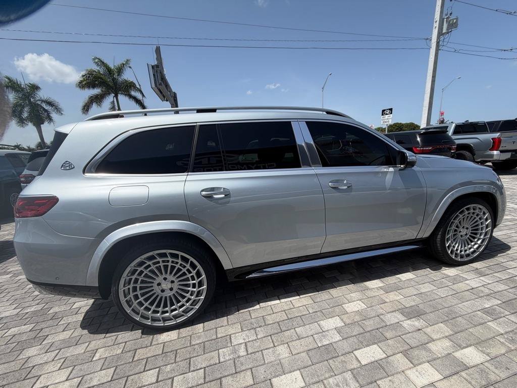 Used 2024 Mercedes-Benz Maybach GLS 600 4MATIC image 19