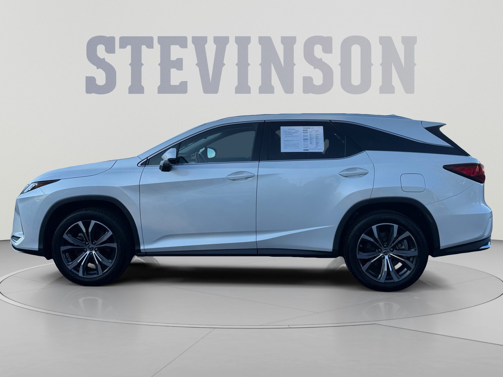 Used 2021 Lexus RX 350L Premium w/ Premium Package AWD/4WD image 2