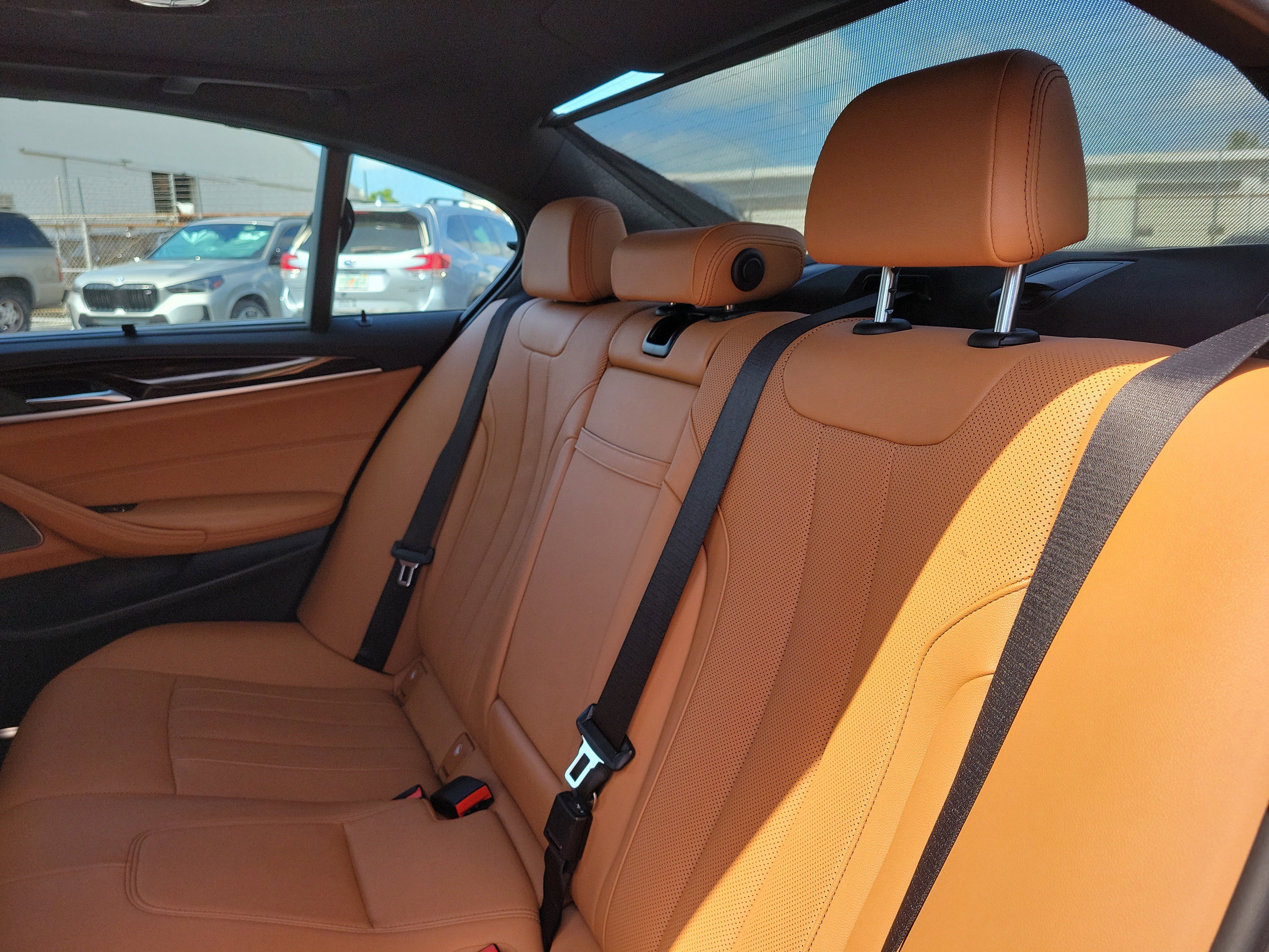 Used 2023 BMW 540i w/ M Sport Package image 9