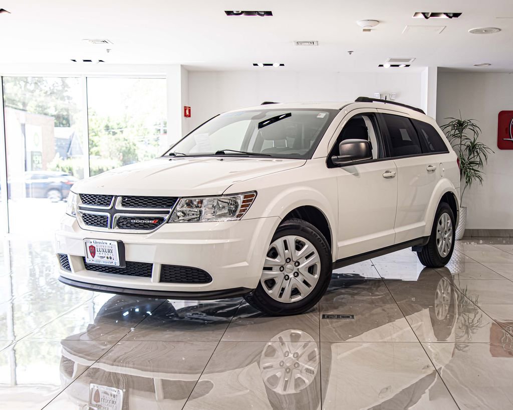 Used 2018 Dodge Journey SE FWD image 1