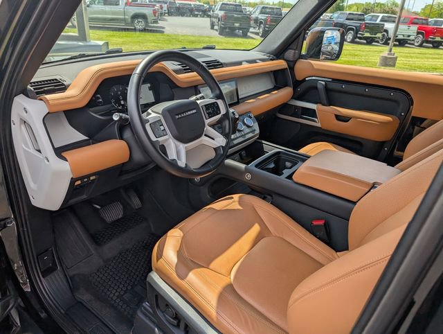 Used 2023 Land Rover Defender 90 S AWD/4WD image 9