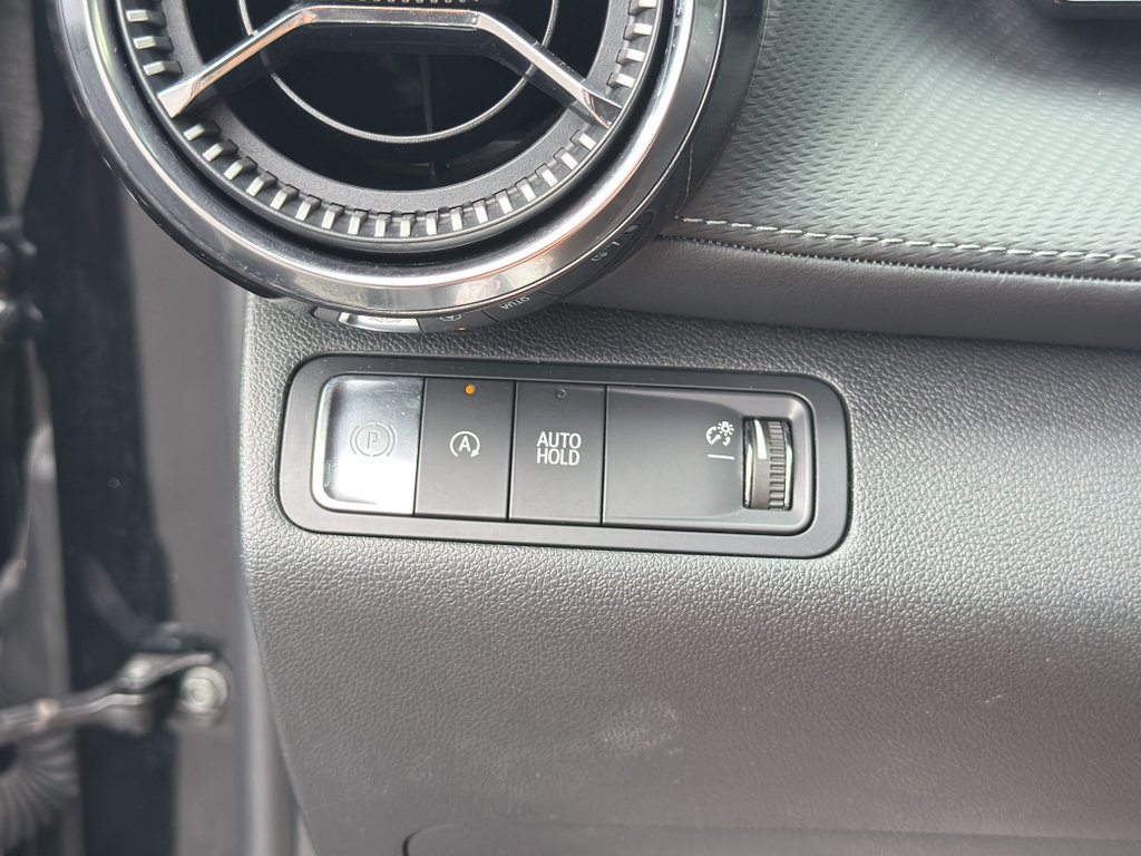 Used 2025 Chevrolet Equinox LT FWD image 11