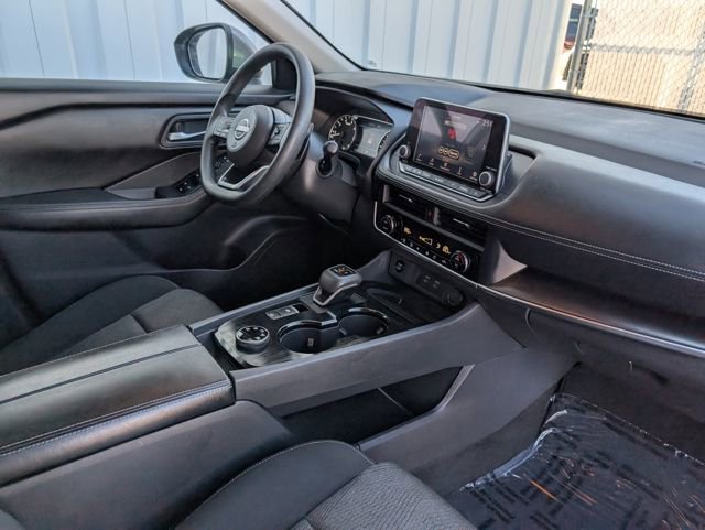 Used 2024 Nissan Rogue SV image 31