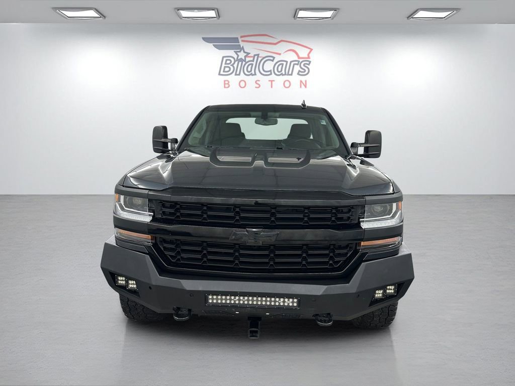 Used 2018 Chevrolet Silverado 1500 LT w/ All Star Edition image 2