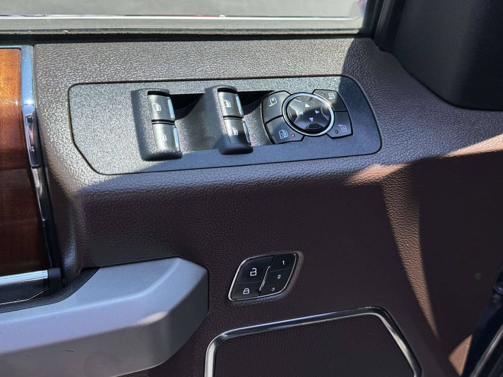 Used 2018 Ford F150 King Ranch w/ Equipment Group 601A Luxury AWD/4WD image 20