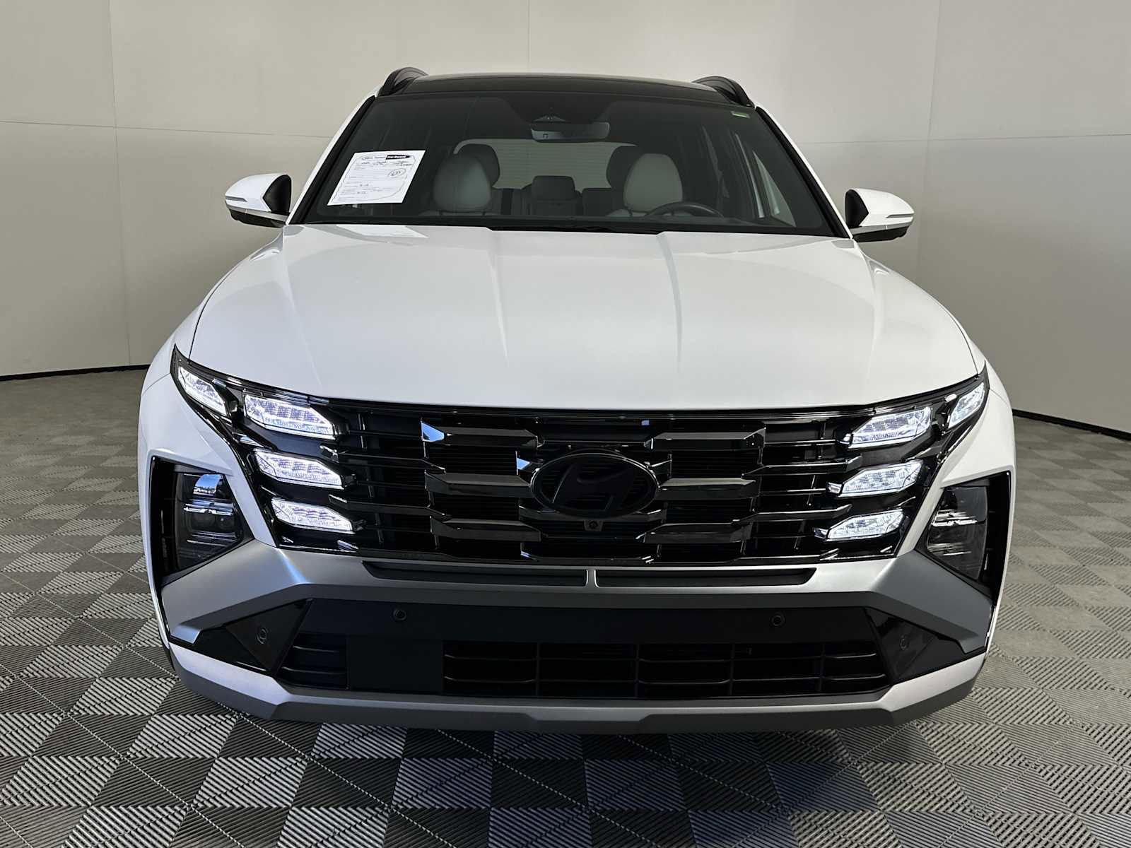 Certified 2025 Hyundai Tucson Limited image 3