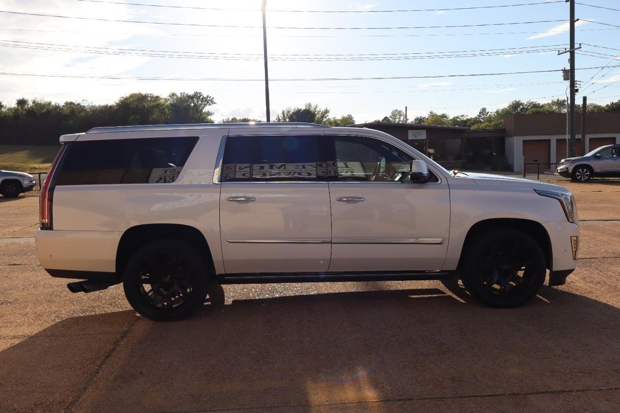 Used 2019 Cadillac Escalade ESV Platinum image 6