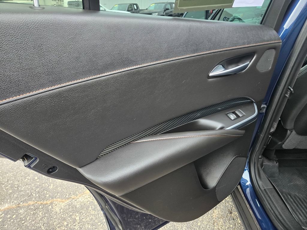 Used 2020 Cadillac XT4 Sport w/ Technology Package FWD image 38