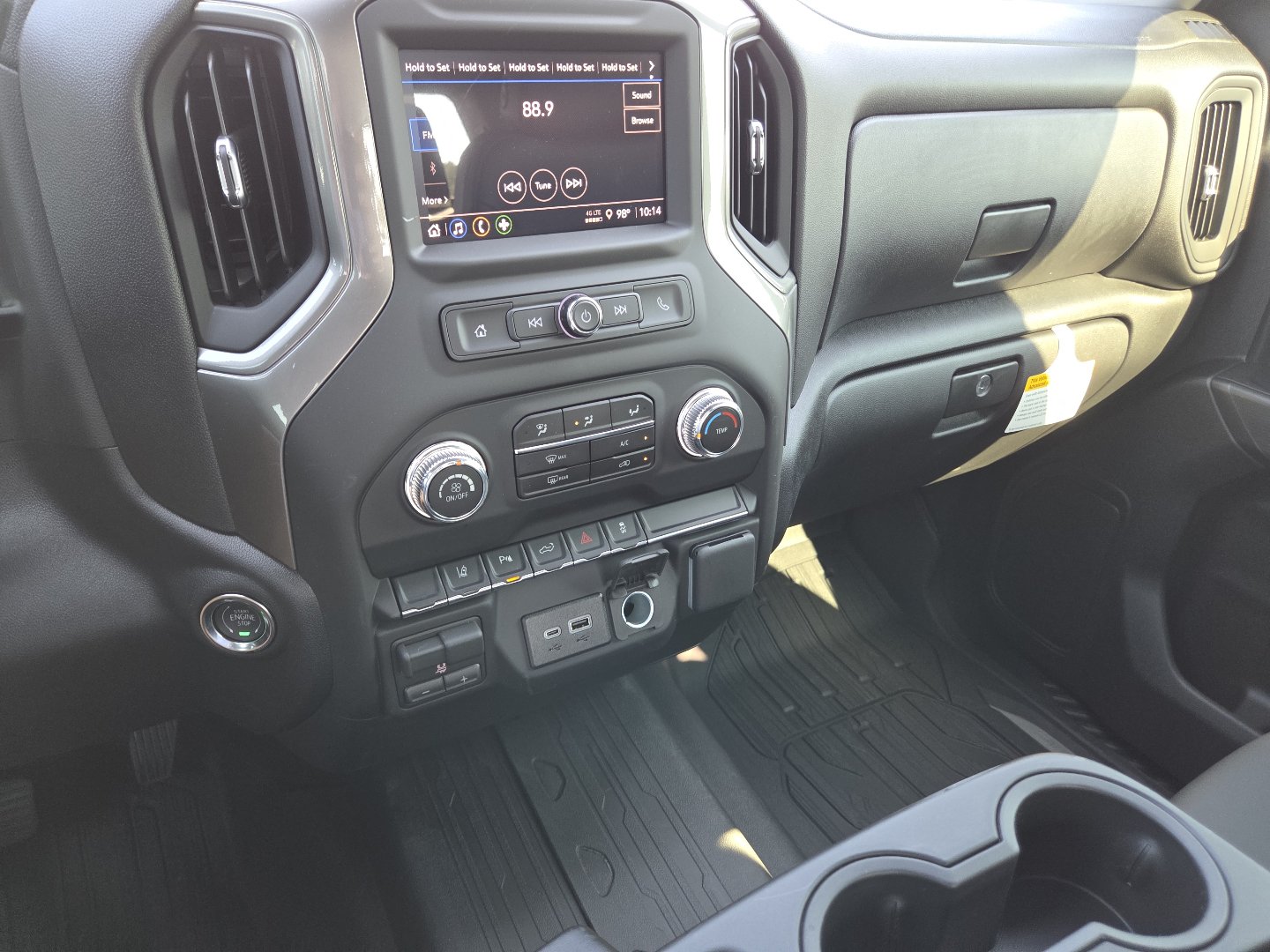 New 2026 GMC Sierra 2500 Pro w/ 1SA Pro Safety Plus Package AWD/4WD image 32