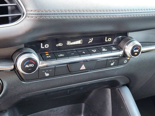 Used 2025 MAZDA MAZDA3 s FWD image 10