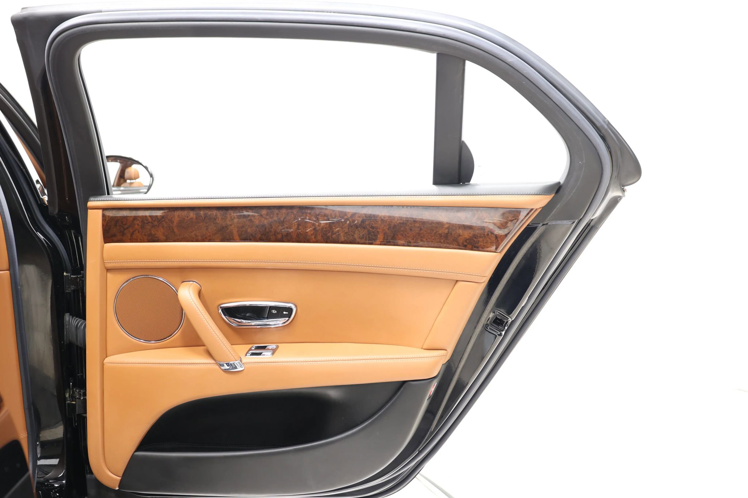 Used 2015 Bentley Flying Spur V8 AWD/4WD image 56