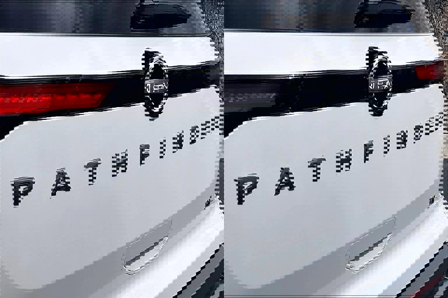 New 2026 Nissan Pathfinder SL w/ Cargo Package image 15