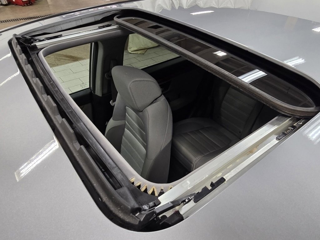 Used 2022 Honda CR-V EX image 3