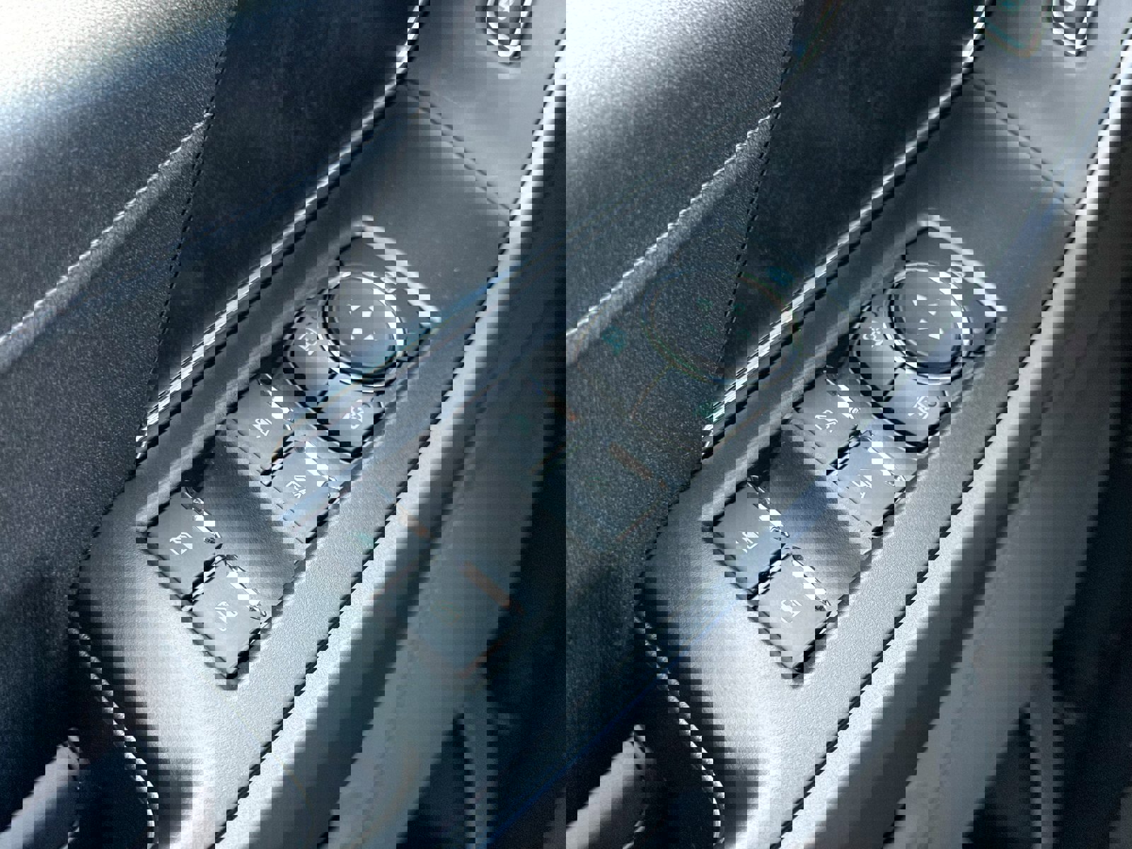 New 2025 Ford F150 Lightning XLT image 51