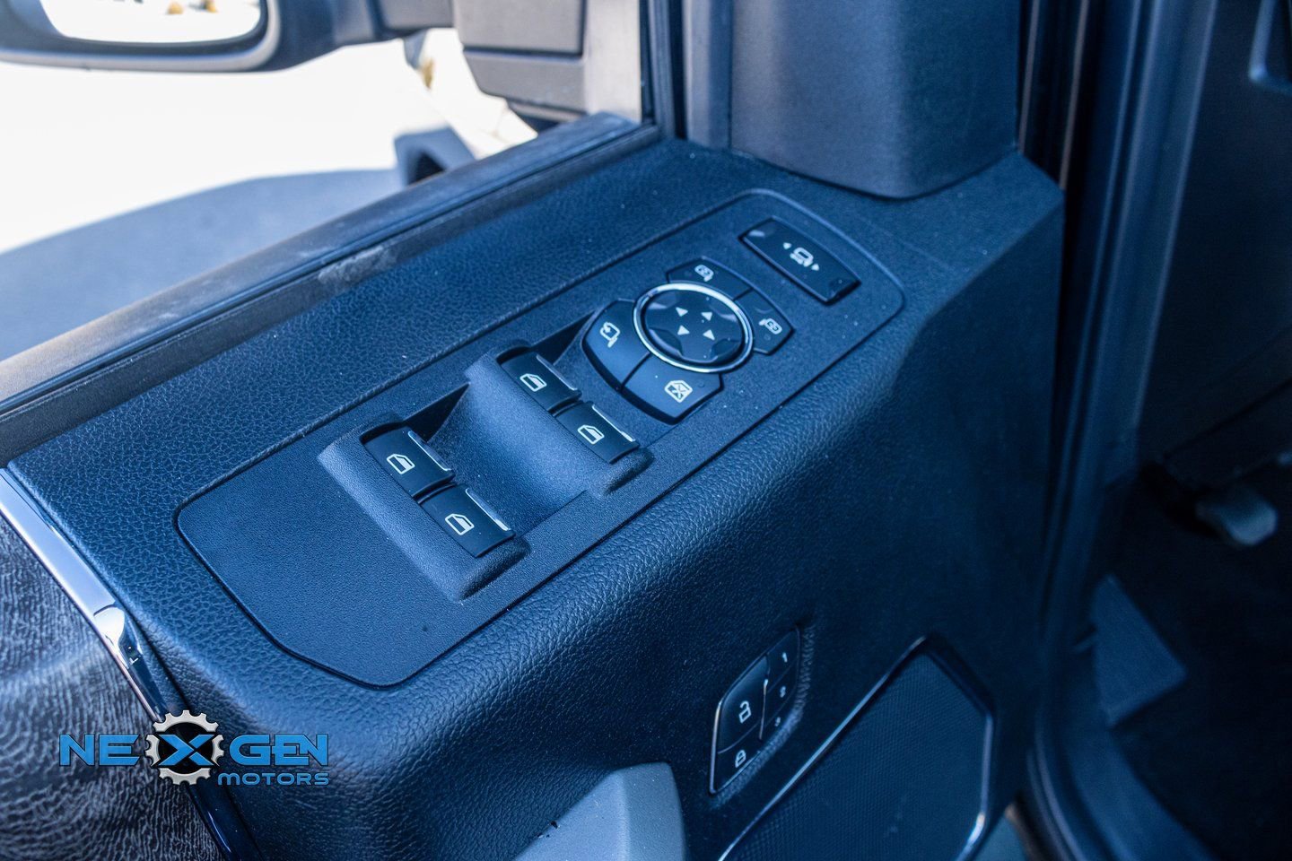 Used 2019 Ford F350 Lariat w/ Lariat Ultimate Package image 14