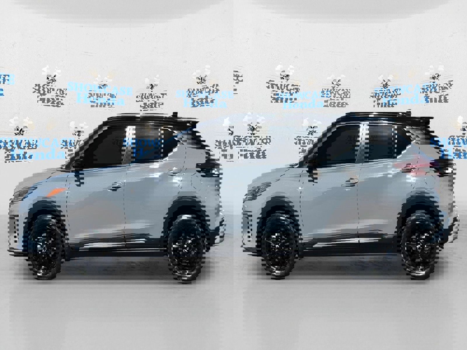 Used 2024 Nissan Kicks SR image 4