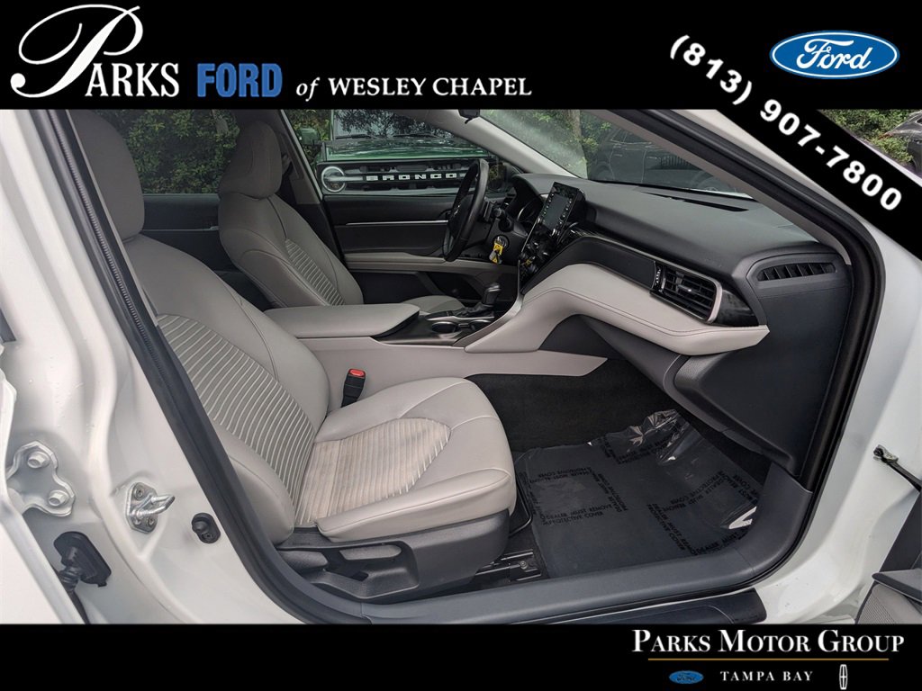 Used 2022 Toyota Camry SE image 10