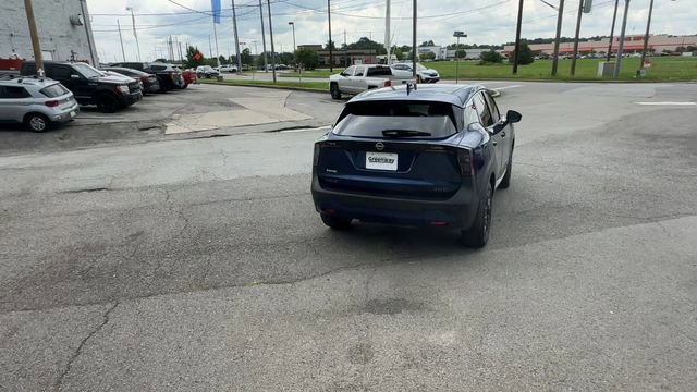 Used 2025 Nissan Kicks SV AWD/4WD image 7