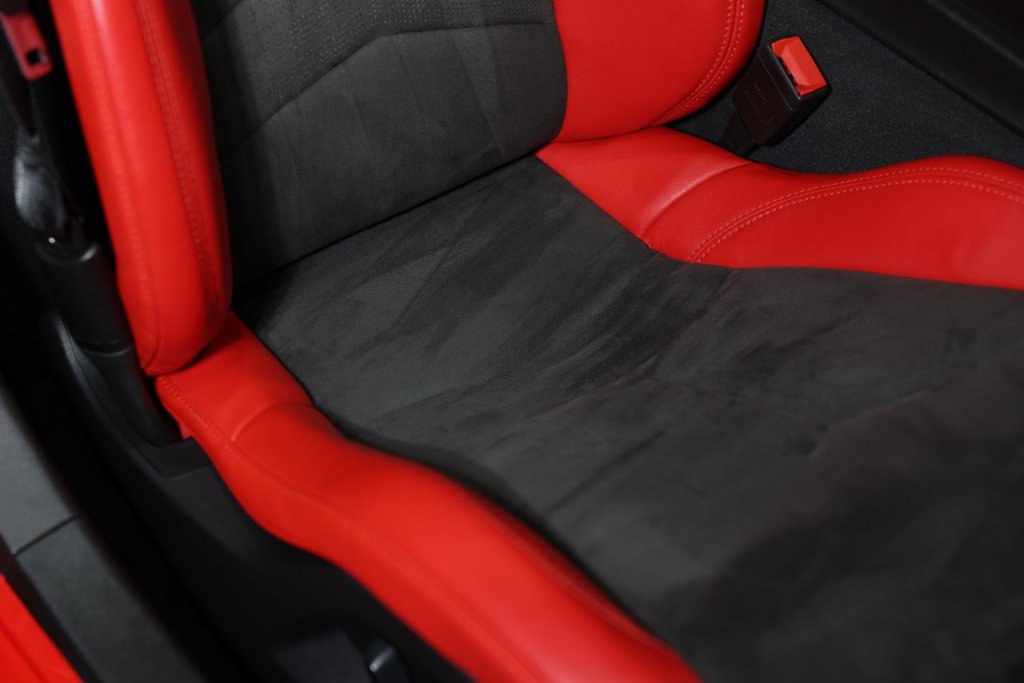 Used 2021 Chevrolet Corvette Stingray Premium Cpe w/ Engine Appearance Package image 18