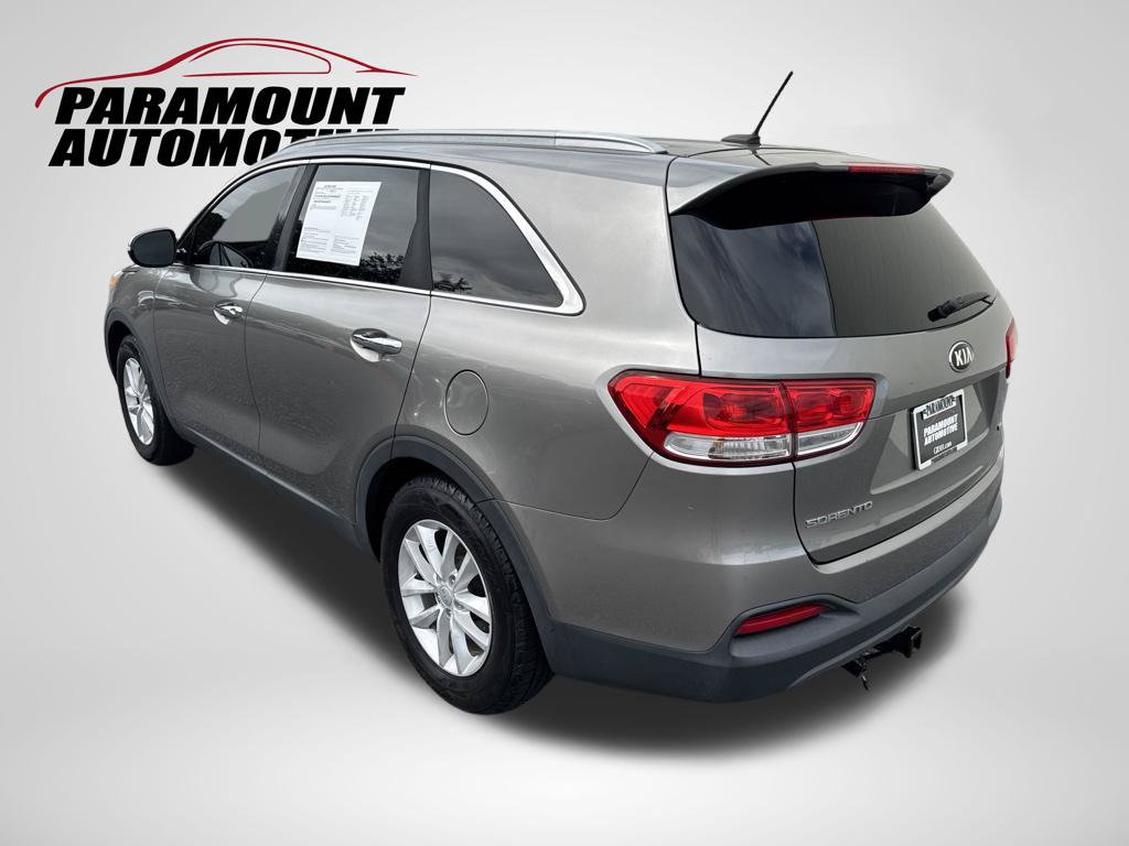 Used 2018 Kia Sorento FWD V6 image 5