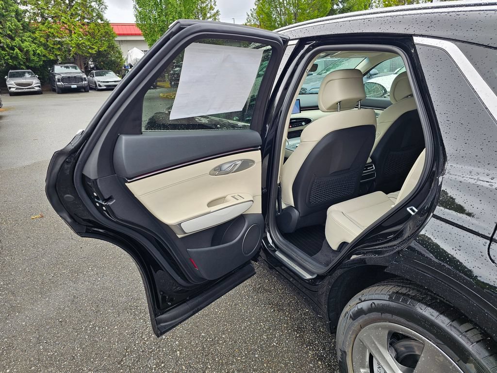 New 2026 Genesis GV70 2.5T Advanced w/ G1 Accessory Package AWD/4WD image 22