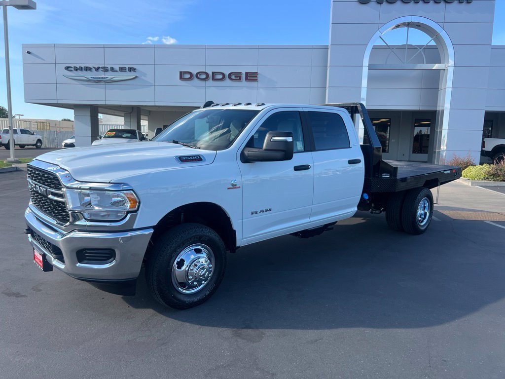 Used 2024 RAM 3500 SLT w/ Quick Order Package 2YG SLT AWD/4WD image 1