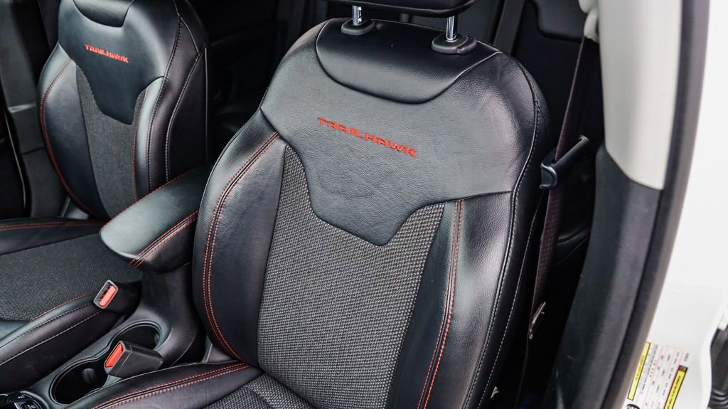 Used 2019 Jeep Compass Trailhawk image 25