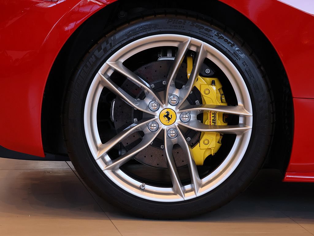 Certified 2019 Ferrari 488 Spider RWD image 61