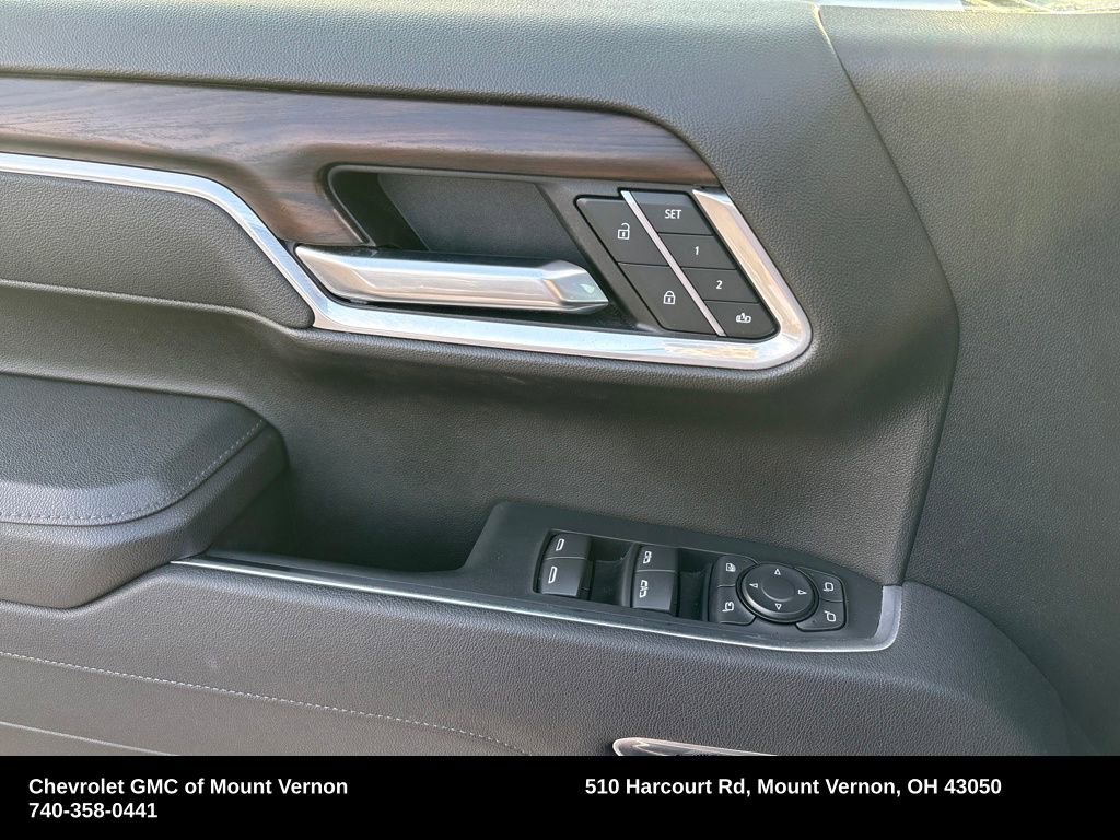 Used 2025 GMC Sierra 1500 SLT image 13