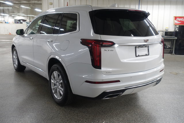 Used 2024 Cadillac XT6 Luxury w/ LPO, Floor Liner Package AWD/4WD image 5