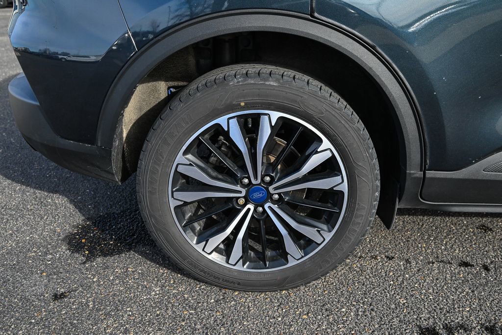 Certified 2022 Ford Escape SE w/ SE Sport Appearance Package AWD/4WD image 14