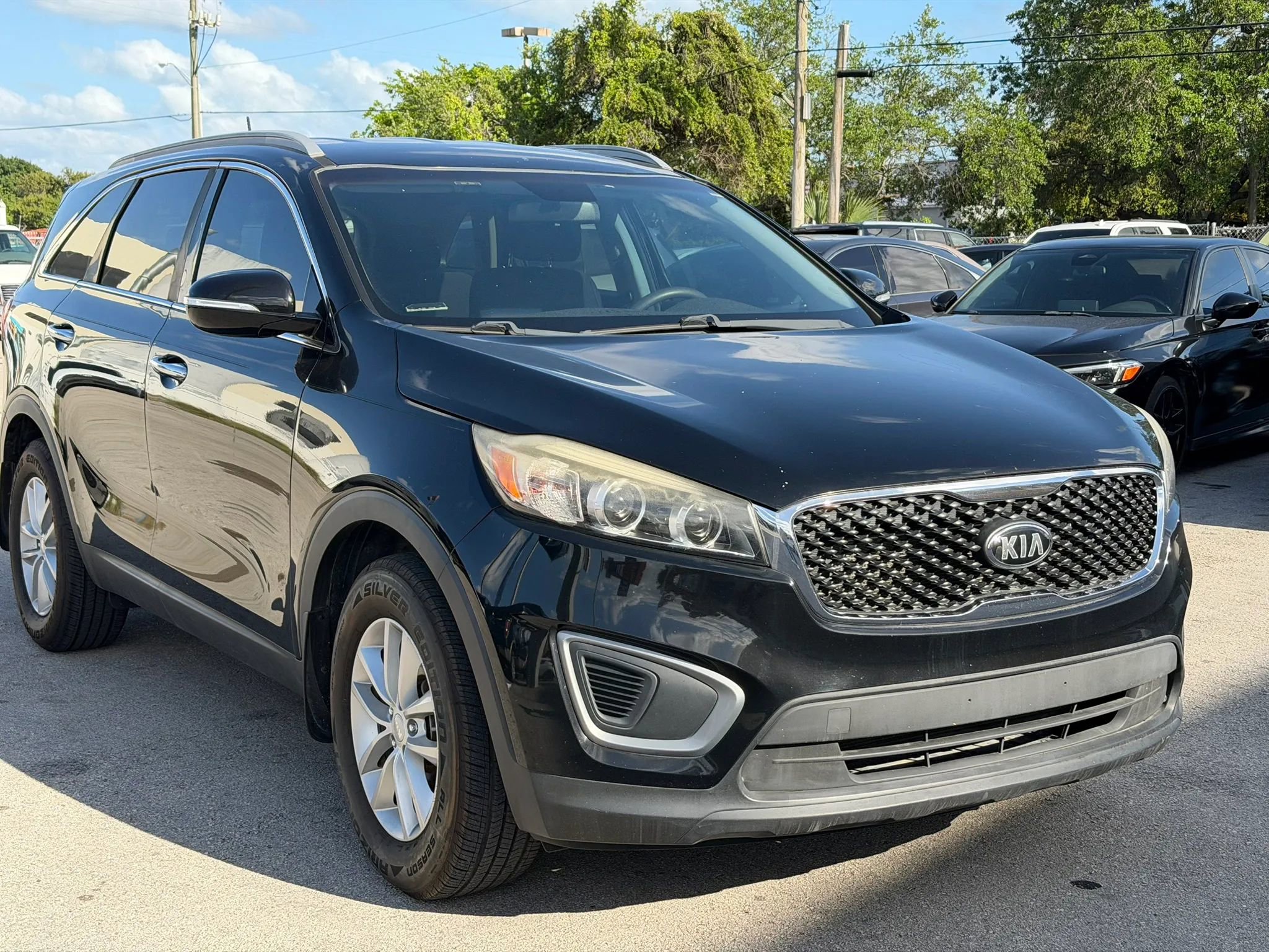 Used 2017 Kia Sorento LX FWD image 3