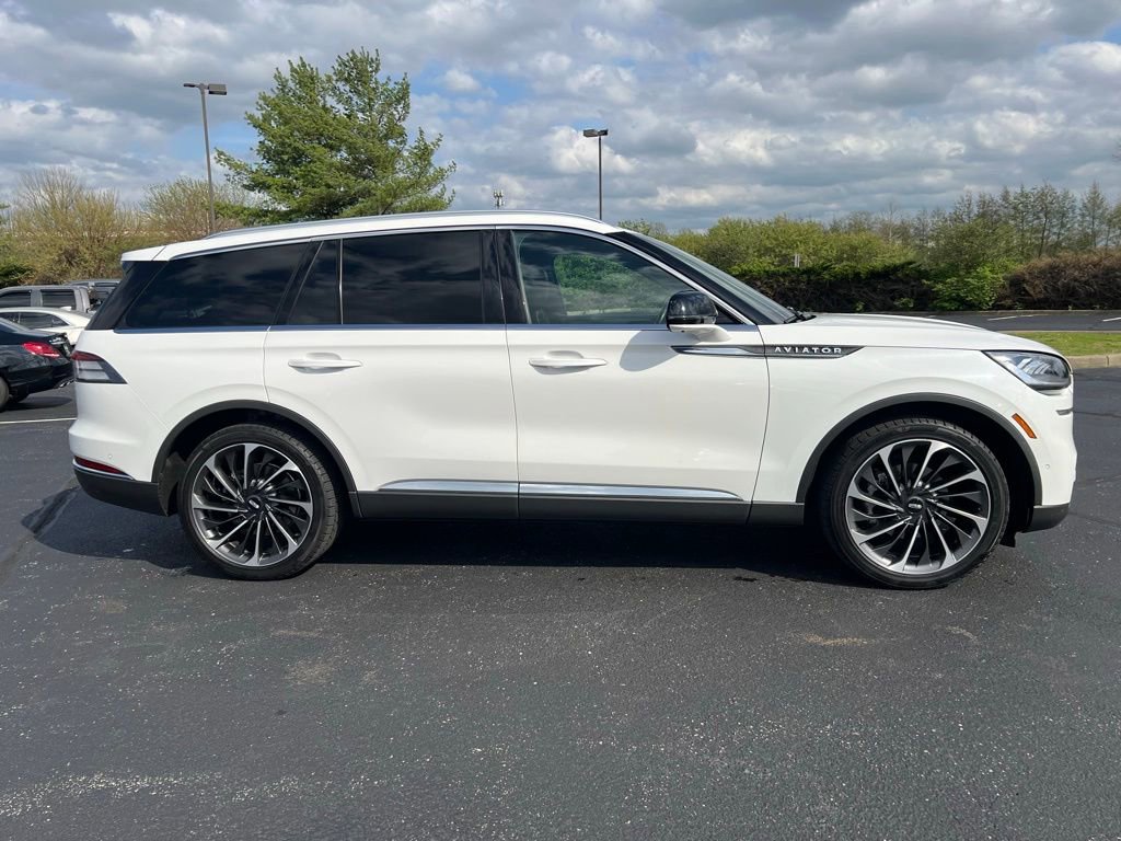 Used 2023 Lincoln Aviator Reserve w/ Equipment Group 201A image 5