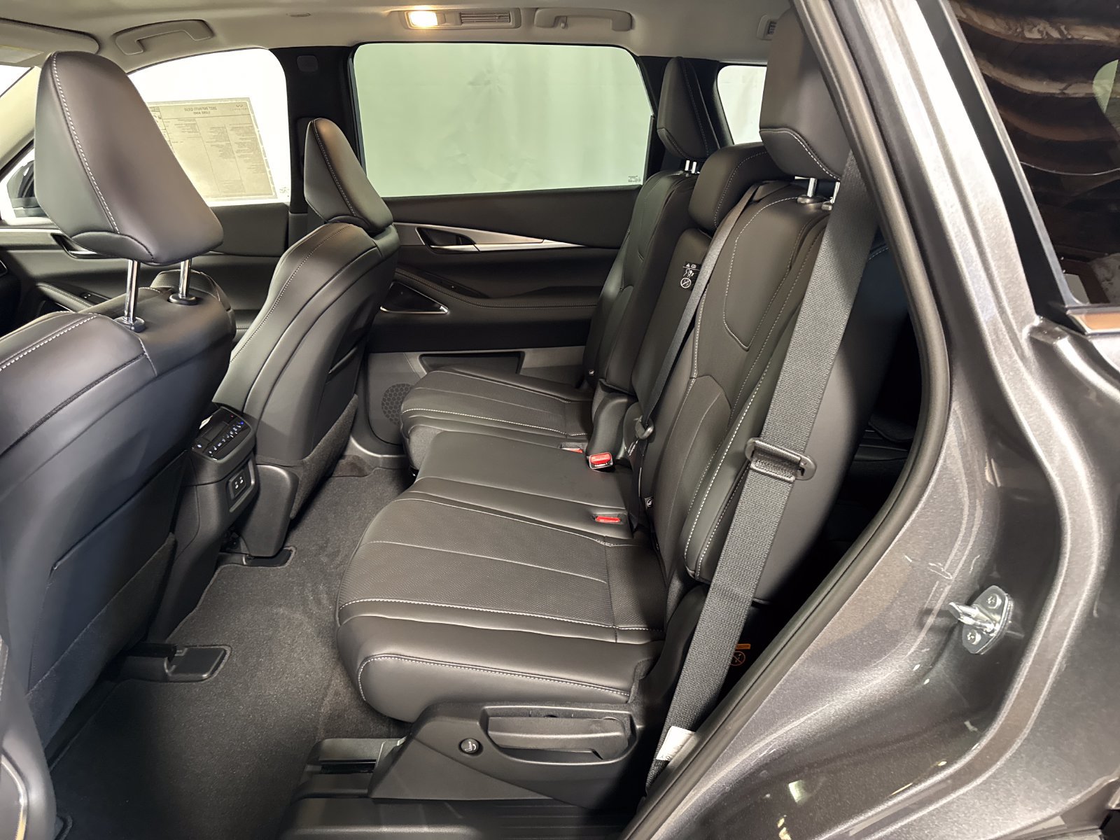 New 2027 INFINITI QX60 Luxe w/ Cargo Package AWD/4WD image 5