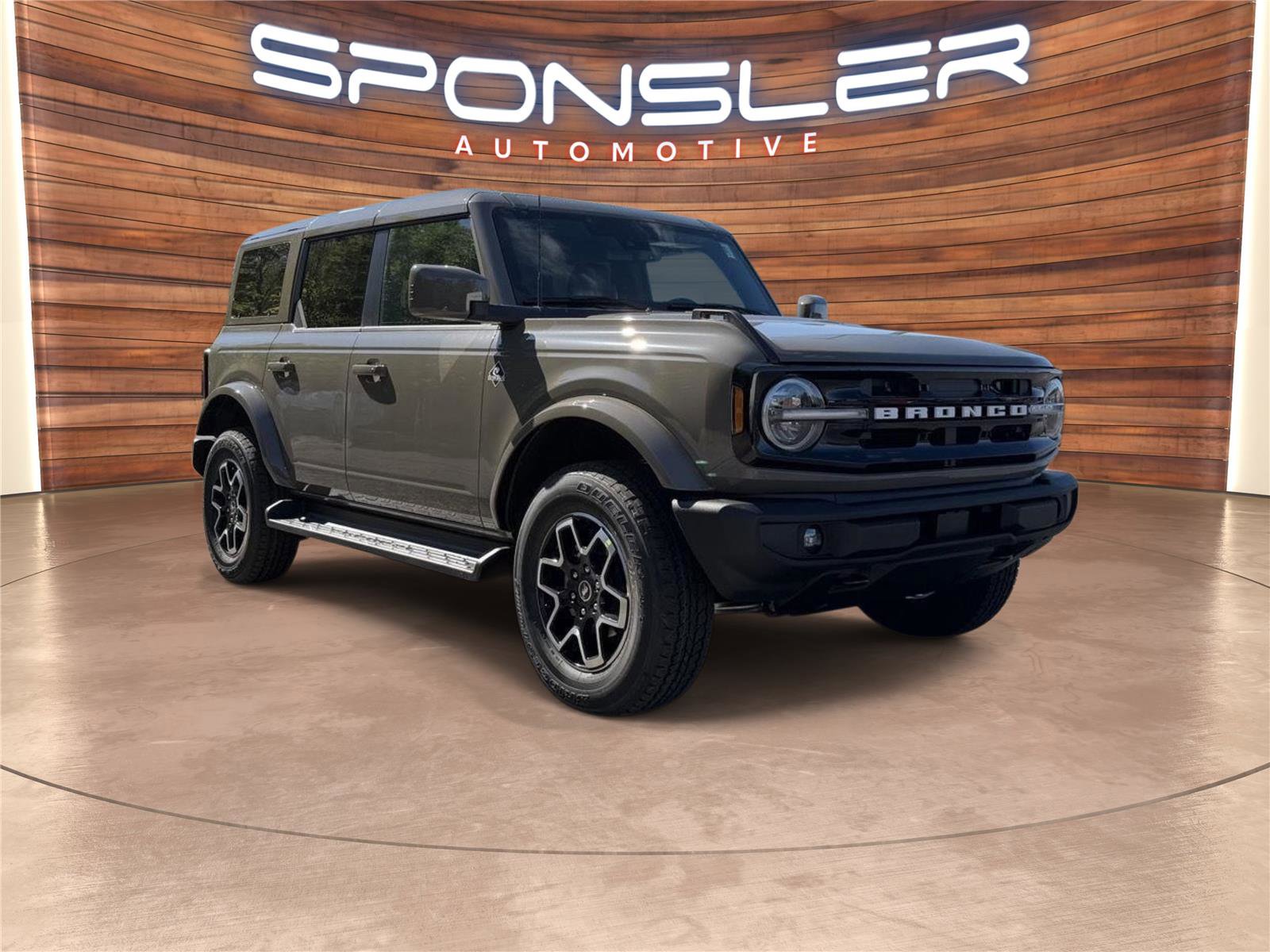 New 2025 Ford Bronco Outer Banks image 6