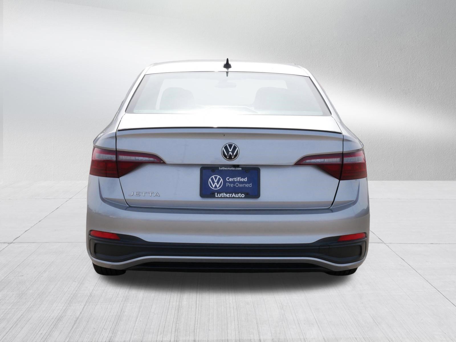 Certified 2023 Volkswagen Jetta Sport image 6